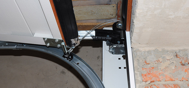 Garage Door Off Track Roller Repair Wendake Beach